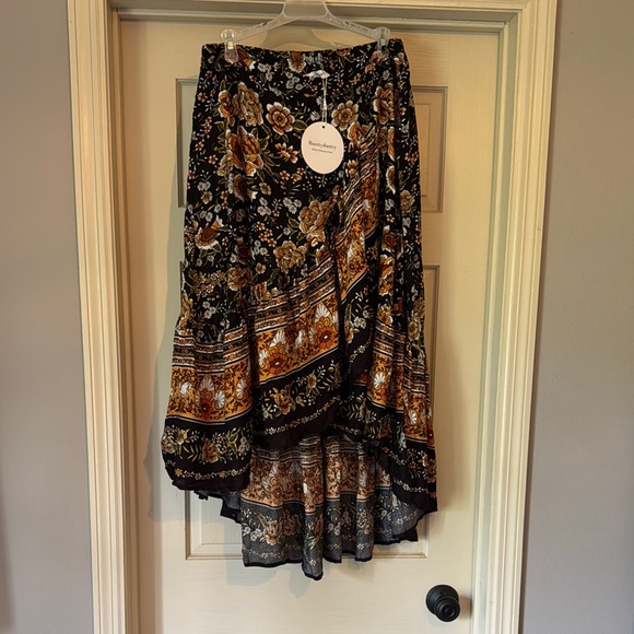NWT! Black and Brown A-Line Midi Skirt Asymmetrical High-Low - Picture 1 of 3